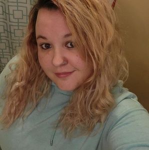 Meet your Posher, Brianne